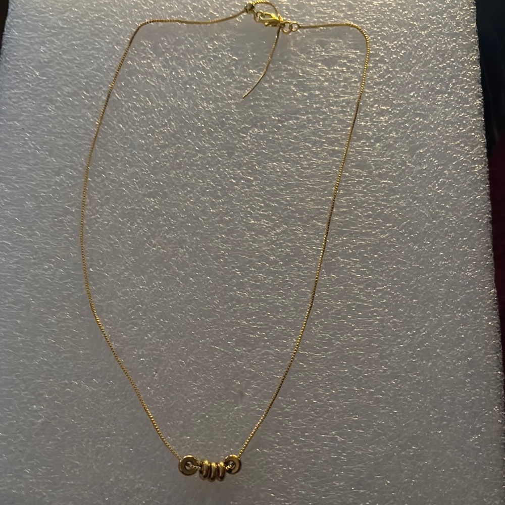 Boutique Elegant Gold Necklace with Circle Rings Accents New